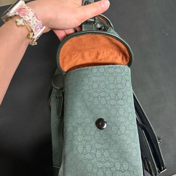 New Coach Hitch Amazon Green Micro Signature Jacquard Leather Backpack - Picture 8 of 13